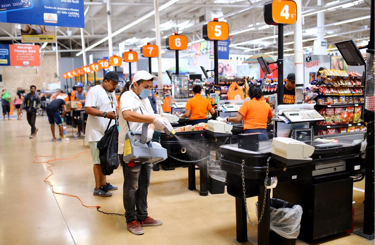 Desinfección profesional mediante nebulización en frío en supermercado de Tulum